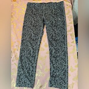 Nike Dri-fit Black & Gray Patterned Active Leggings size Large